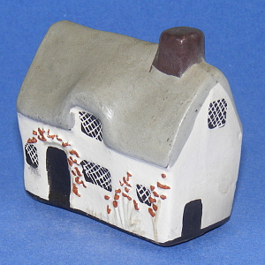 Image of early example of Mudlen End Studio model No 5 Grannies Cottage